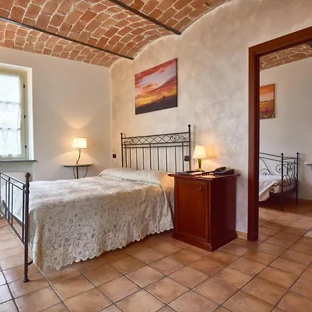 Agriturismo Podere La Piazza Costigliole d'Asti Exterior foto