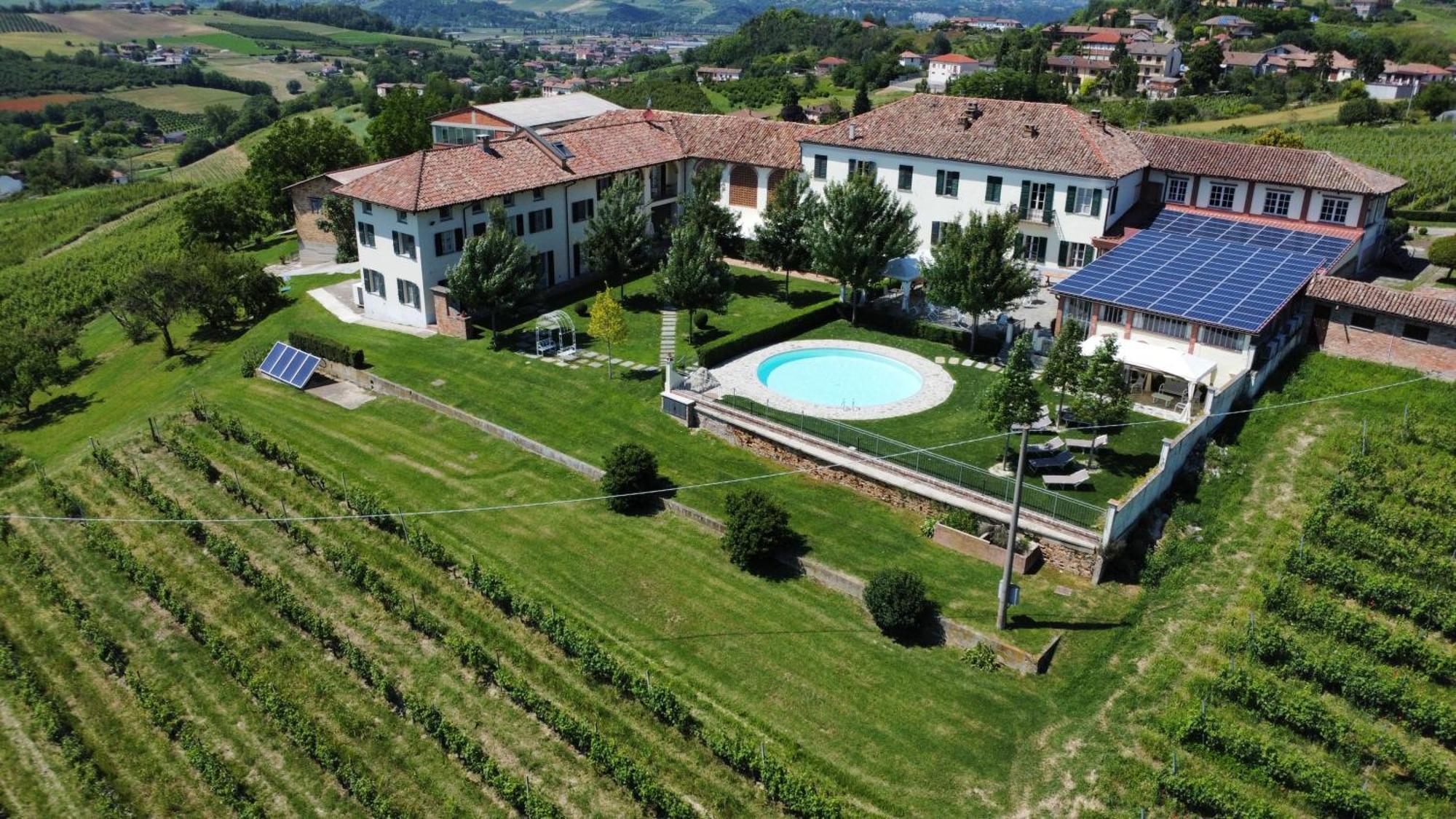 Podere La Piazza Bauernhof Costigliole d'Asti